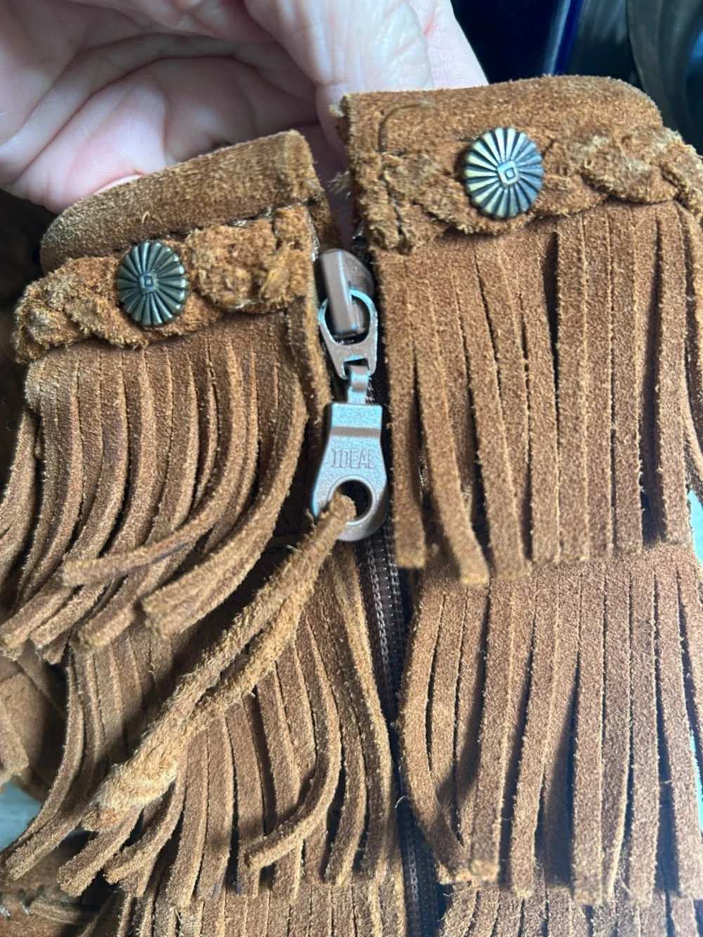 Minnetonka Suede Fringe Loafer in Chestnut Brown